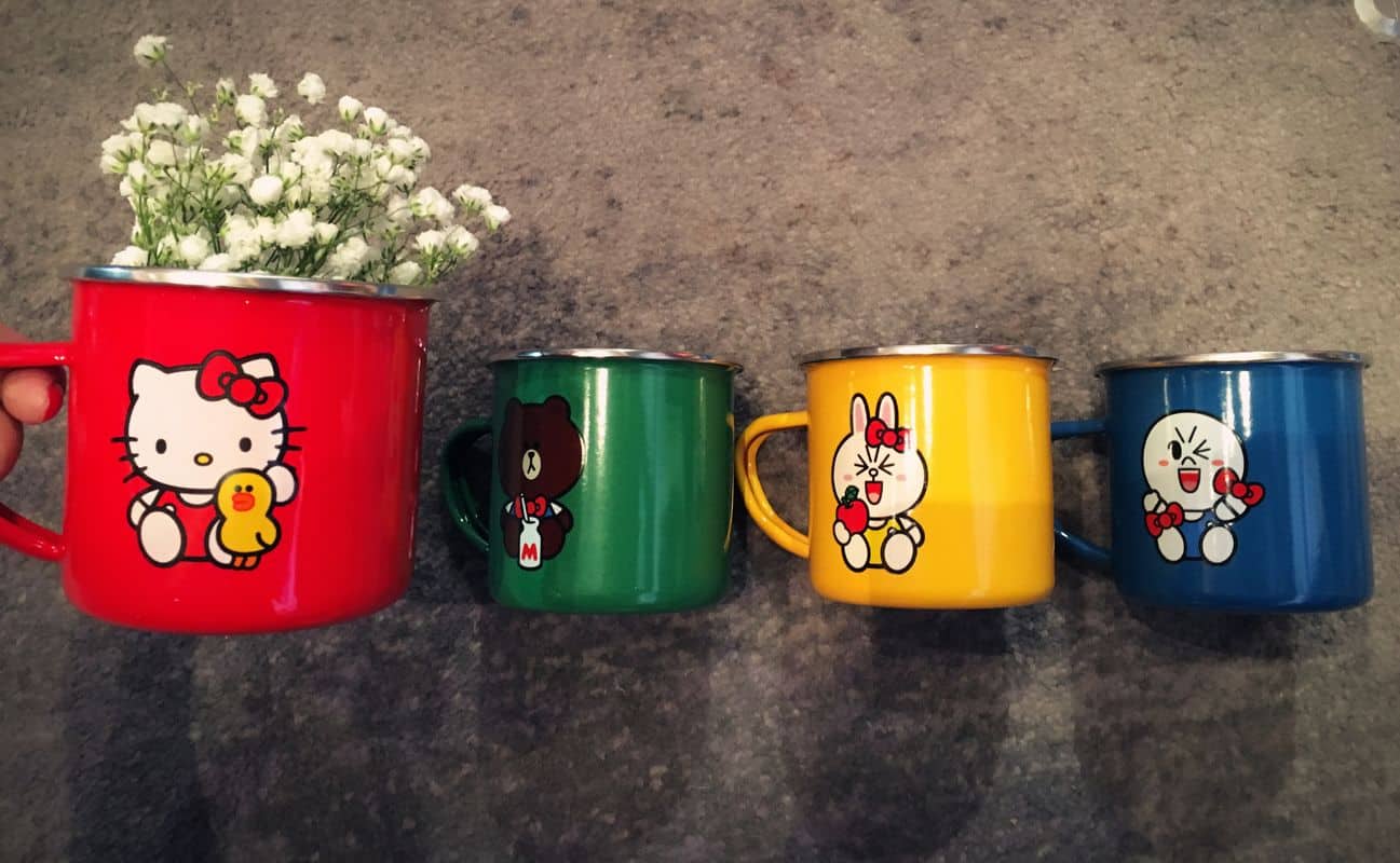 Hello Kitty x Line Enamel Pot and Cups Set