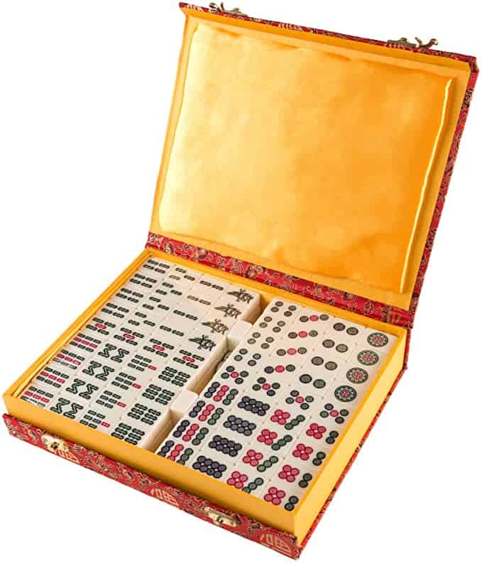 Chinese Mahjong set by Hey! Play!