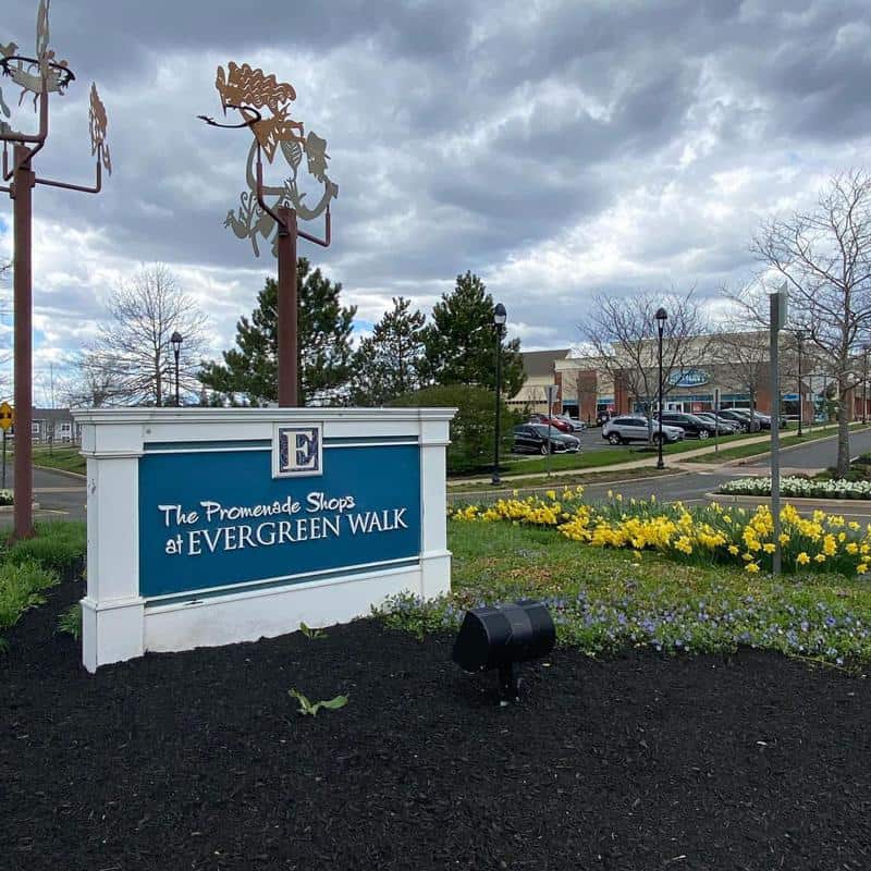 The Promenade Shops at Evergreen Walk